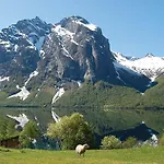 Amazing In Eikesdal With Ethernet Internet 度假居 *