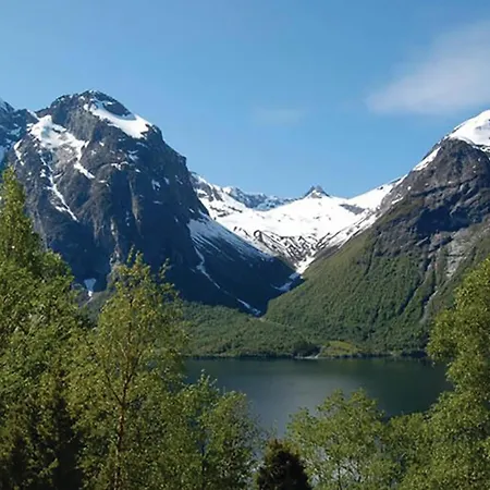 2 Bedroom Cozy In Eikesdal بيت للعطل Overas